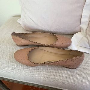 Chloe Lauren Tan Leather w/ Gold Rivets Flats